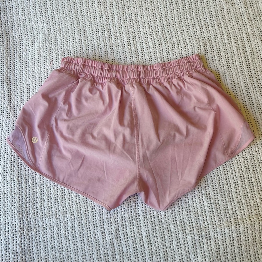 Lululemon Hotty Hot Shorts 2.5” Peony Pink | Size 8 - Picture 2 of 8